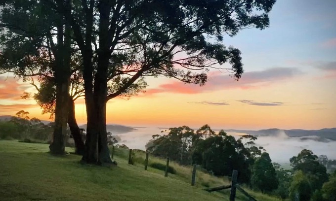 Topi Topi Maison | Peaceful escape, stunning views, sauna. Nr Seal Rocks. Avail xmas. Pets okay.