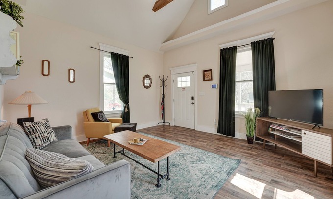 Springfield Maison | Springfield Home < 1/2 Mi to Commercial Street!
