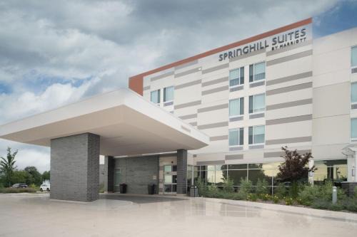 Bristol Hôtel | SpringHill Suites by Marriott Kenosha