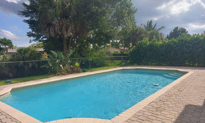 Coral Springs Maison | Springs Hideaway