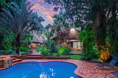 Tzaneen Maison | Spurflower