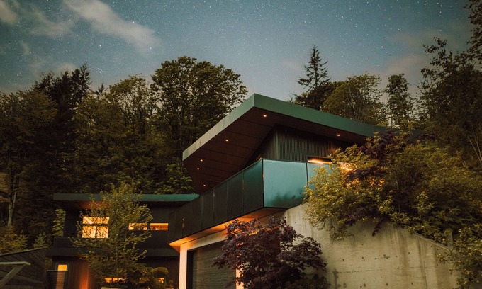 Squamish Maison | Squamish Mountain-view Suite
