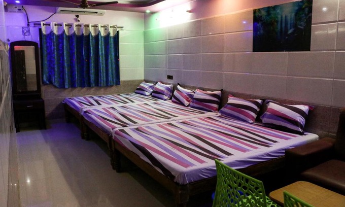 Hogenakkal Cabine | Sri Priya Lodge