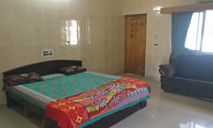 Mahabalipuram Beach Maison | sridhar guest house 7010696049 mahabalipuram
