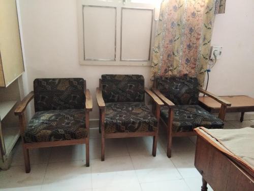 Kachiguda Cabine | Srinivasa Lodge