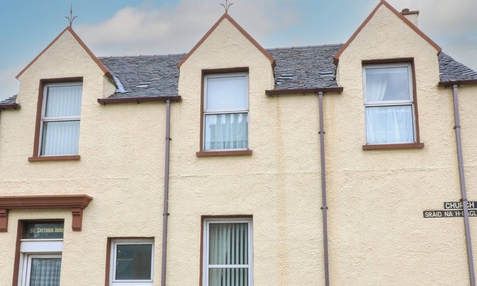 Stornoway Cottage | St. Maison Duthus, STORNOWAY