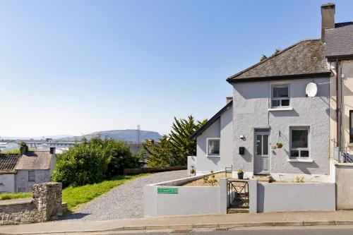 Sligo Maison | St. Edwards Hill