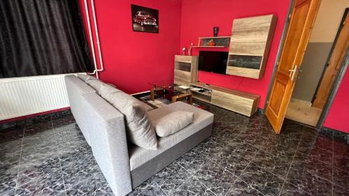 Jaszszentlaszlo Appartement | St. Eric Appartman