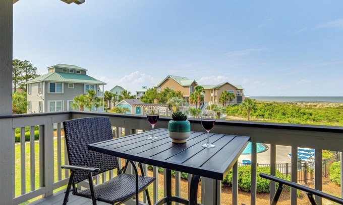 Beachwalk Copropriété | St Helena Island Condo - 1/2 Mi to Beach