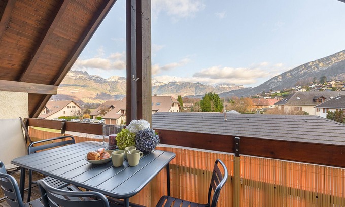 Saint-Jorioz Appartement | ST JORIOZ - Le Cosy Berlet, T2 vue Tournette
