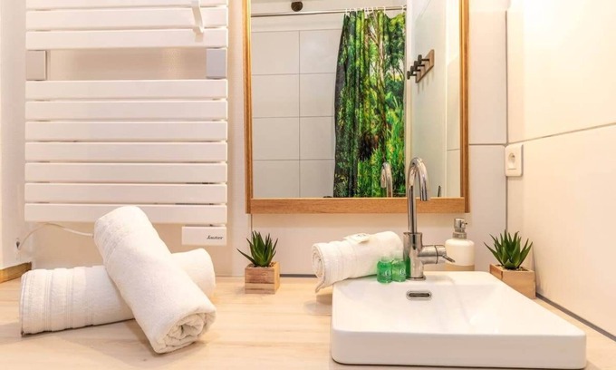 Le Busca Appartement | ST JOSEPH 18 : Le Busca - Métro/tram/Bus