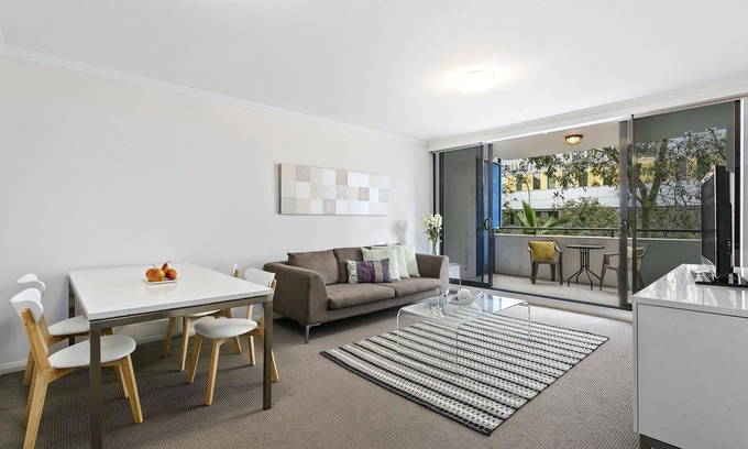St. Leonards Appartement | St Leonards- HERB1 - Herbert Street - Approx. $ 775-$1075 per/week Tastefully Furnished and Designed St Leonards