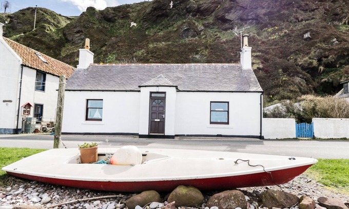 Fraserburgh Cottage | St Magnus Haven, GARDENSTOWN