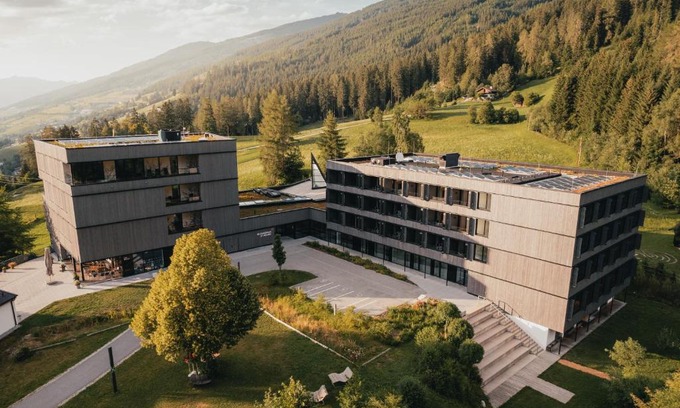 Pfons Hôtel | St Michael Alpin Retreat