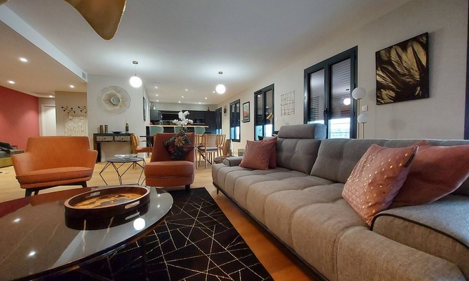 Montauban Appartement | St. Edward's Penthouse