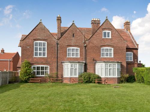 Bacton Maison | St Peters Court