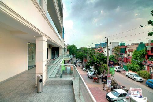 DLF Phase 3 Maison | STAAYZ Premium Gurgaon