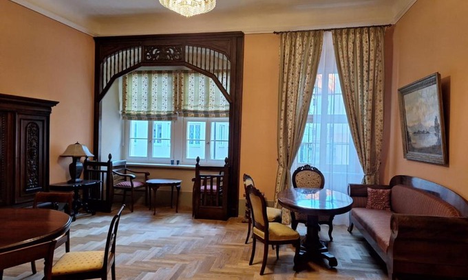 Bautzen Appartement | Stadtpalais Marché-Suite maximal 2 Personen und 1 Kleinkind