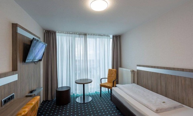 Neustadt an der Weinstrasse Maison | Panorama Hotel - Habitación individual con ducha / WC