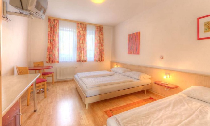 Rust Appartement | Standard Dreibettzimmer - Hotel am See Rust