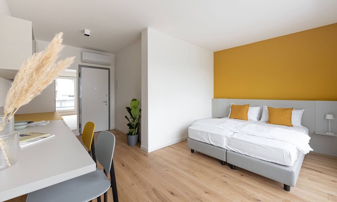 Trento Maison | Stanza Gialla - Just a step away from the center