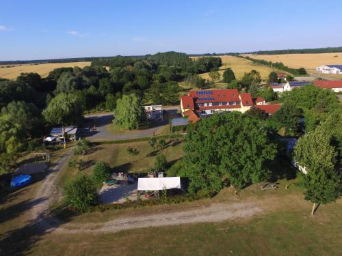 Friedland Appartement | Star Camp Cosa, Ferienwohnungen, Camping, Schlaffässer
