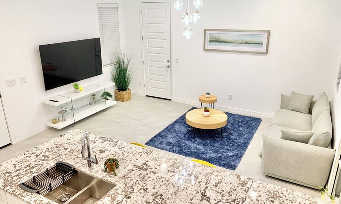 Terracita Maison | Starry Cardinal Stadium Guest House