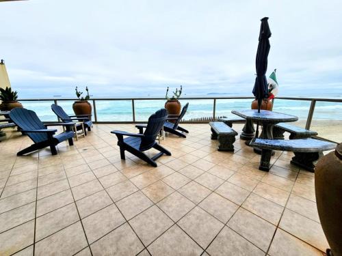 Rosarito Maison | Stars stunning oceanfront condo