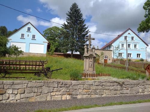 Machov Maison | Statek Bílý Dvůr