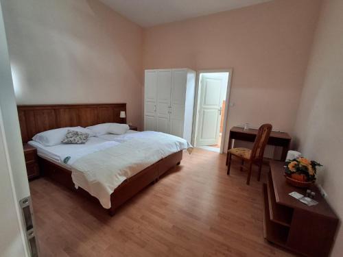 Votice Maison | Statek Otradovice hotel