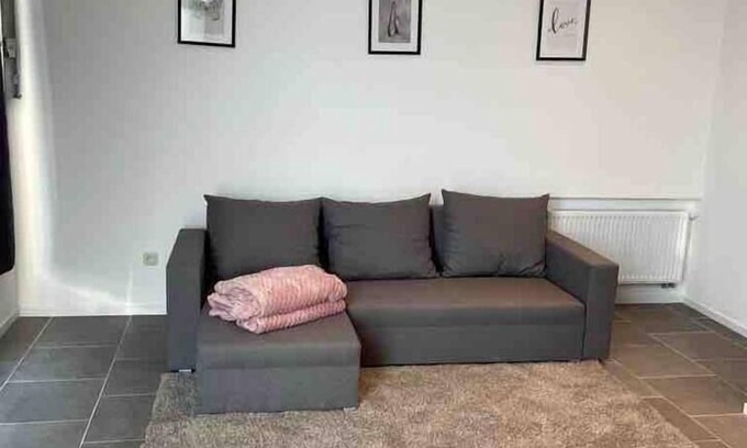 Ransart Appartement | Station 171 Bruxelles-charleroi-airport