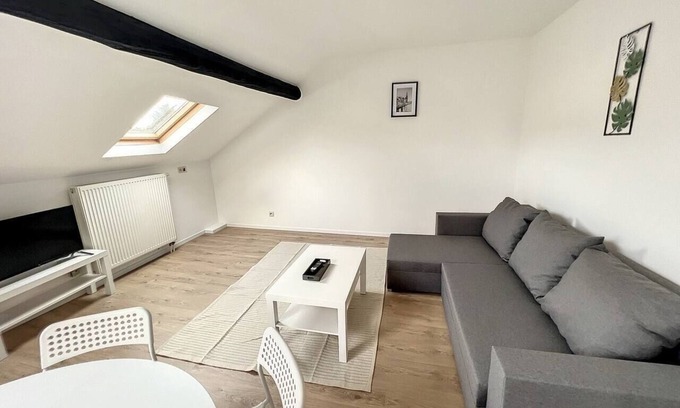 Ransart Appartement | Station 173 E Bruxelles-charleroi-airport