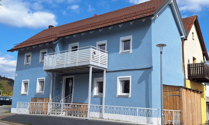 Donaustauf Maison | Stauf Cottage - Holiday home with castle view