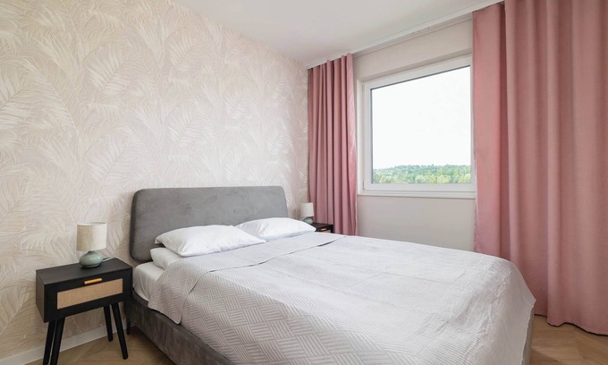 Zywiec Appartement | Stawy 26 | Żywiec | Pastel Apartment | Parking