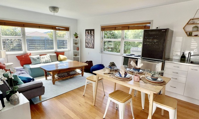 Rotorua Maison | Stay at a 100 y.o. geothermal property in central Rotorua!