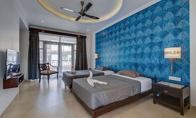 Gauravaddo Villa | Stay at a Luxurious 14 Bedroom Villa in Calangute with Pool, Jacuzzi, Mini Golf