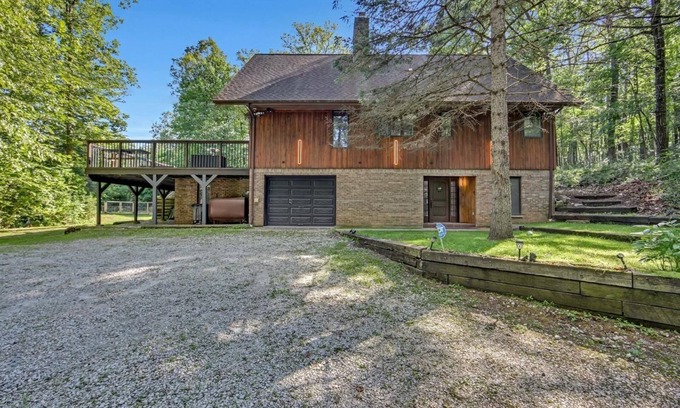 Sparta Township Cabine | Stay at Chalet 11, 22