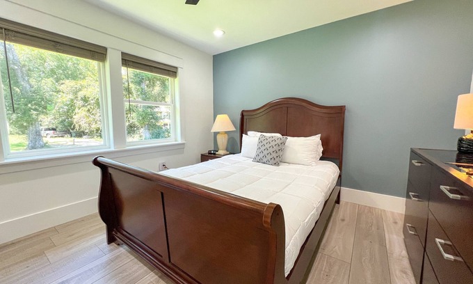 Northeast Pensacola Appartement | Stay Cozy - near University of Florida