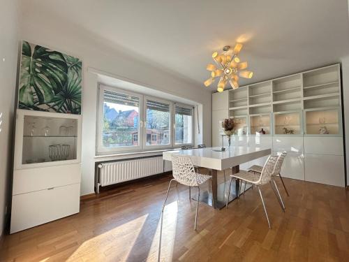 Dudelange Maison | Stay in Dudetown