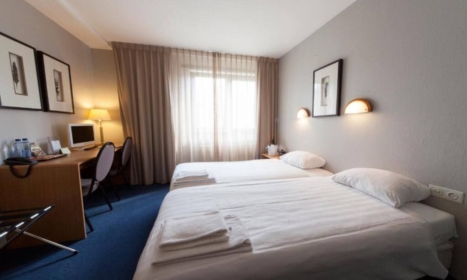 Municipality of Hellendoorn Hôtel | Stay in Relaxing Room An Ideal Nature Getaway Near Sallandse Heuvelrug Park