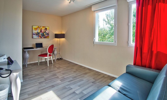 Mouguerre Hôtel | Stay Near Square Lafayette! 2 Family-Friendly Units with FREE Private Parking