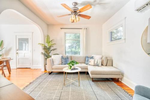 King Maison | Stay Portland - The Garden Cottage on Garfield - 91 WalkScore