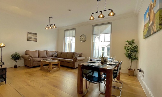 Teignmouth Appartement | Stay Salty | Perfect Central Location | 1000 SqFt!