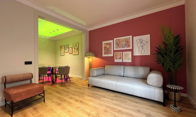 Sant Gervasi – la Bonanova Appartement | Modern apartment for 7 with patio in Barcelona