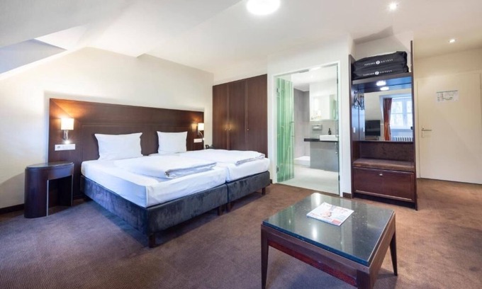 Heiligenhaus Hôtel | Stay Unit Near Lake Baldeney With Bistro Dining Parking Included Pets Allowed