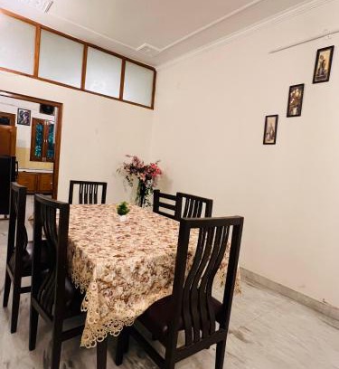 Sector 19 Appartement | Stay with Ankita