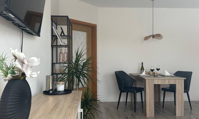 Schonebeck Appartement | Stayaire Apartment