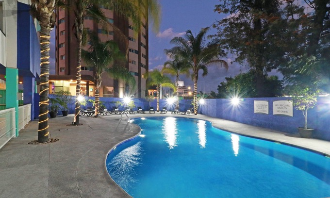 Zona Expo Hôtel | Staybridge Suites Guadalajara Expo by IHG