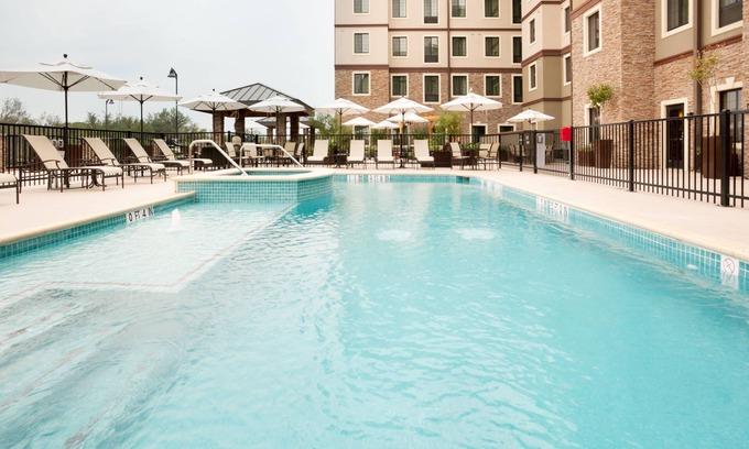 Hollywood Park Hôtel | Staybridge Suites Stone Oak by IHG