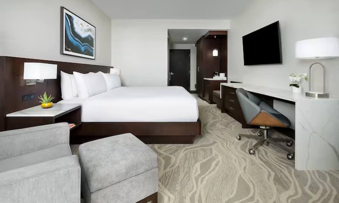 Downtown Tucson Hôtel | Std 1 King, DoubleTree Tucson, Spacious Room & Restaurant, Close to University